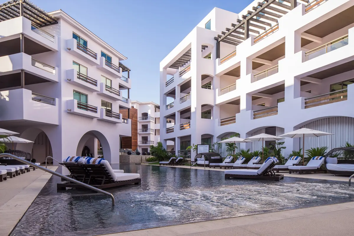 Cabo Azul Resort