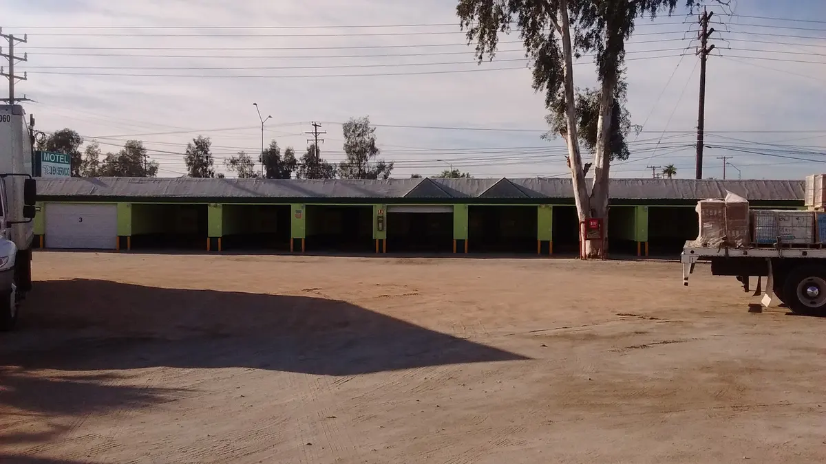 Motel Las Flores