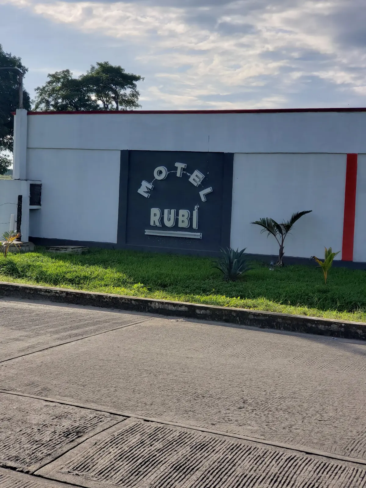 Auto Hotel Rubí