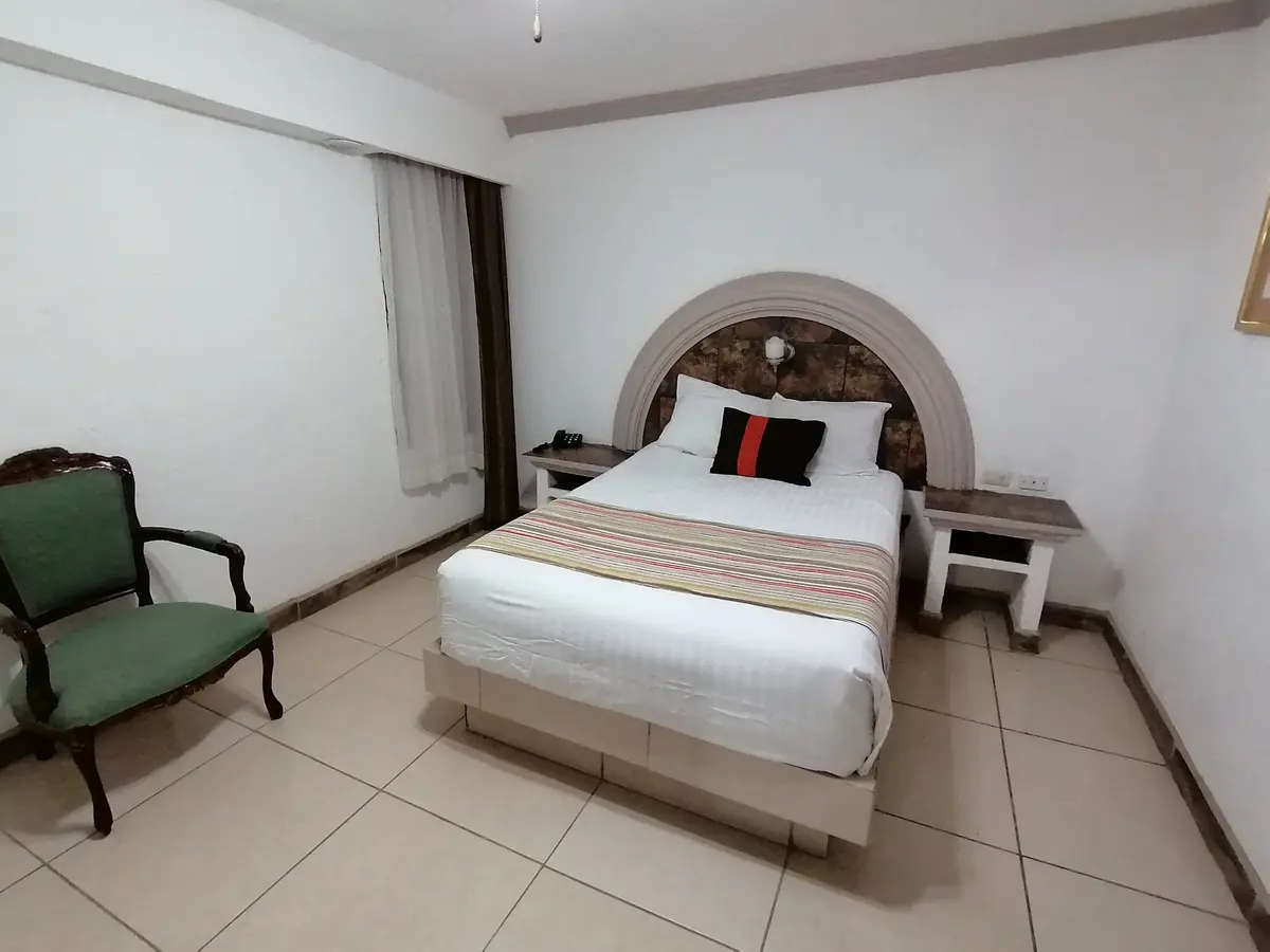 Los Nogales Inn — foto 2 de 3