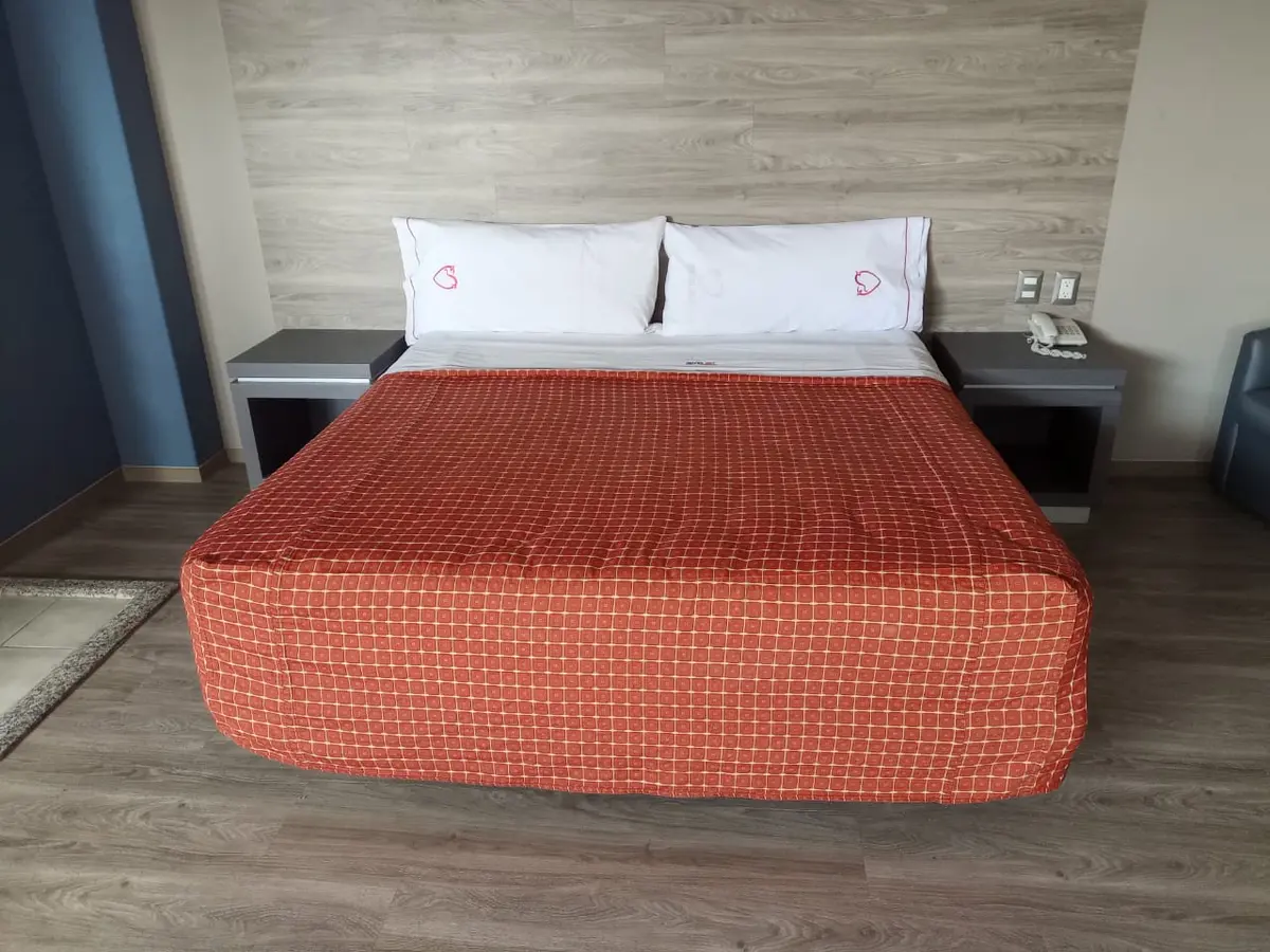 Hotel HOT Vallejo — foto 8 de 8