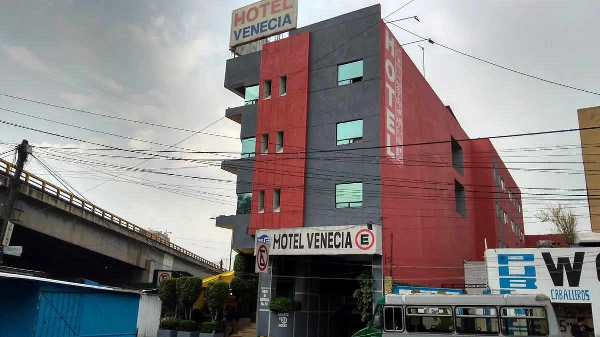 HOTEL VENECIA