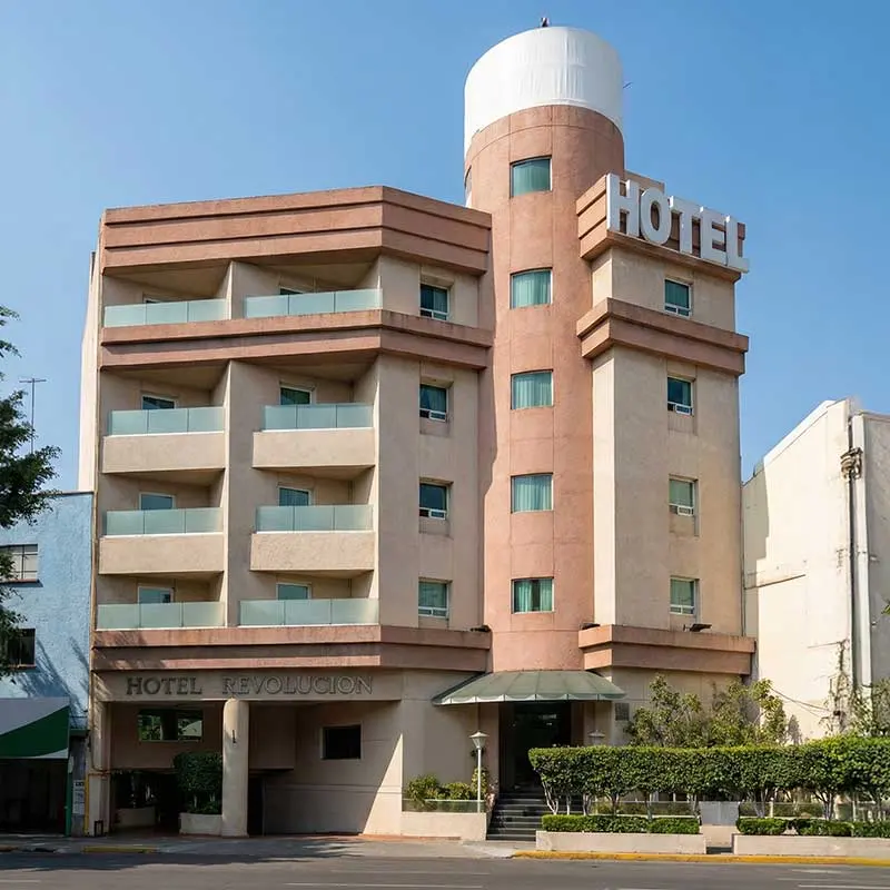 Hotel & Villas Revolucion