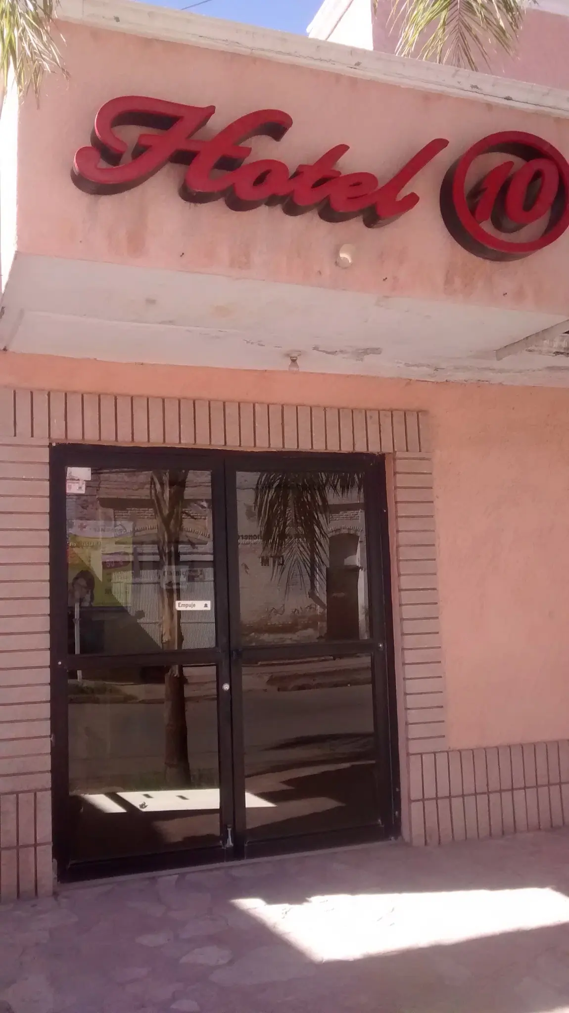 Hotel 10
