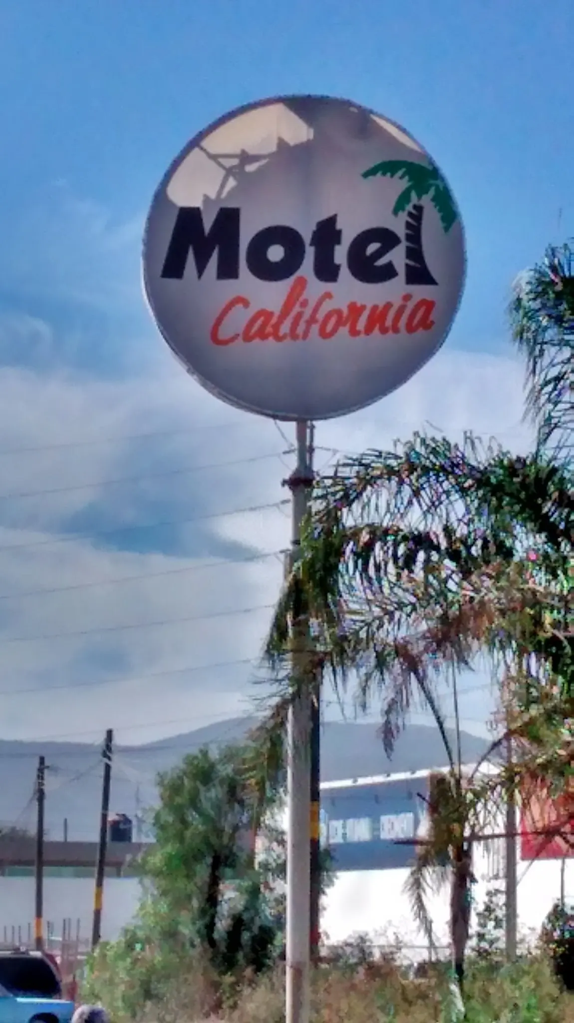 Motel California — foto 1 de 3