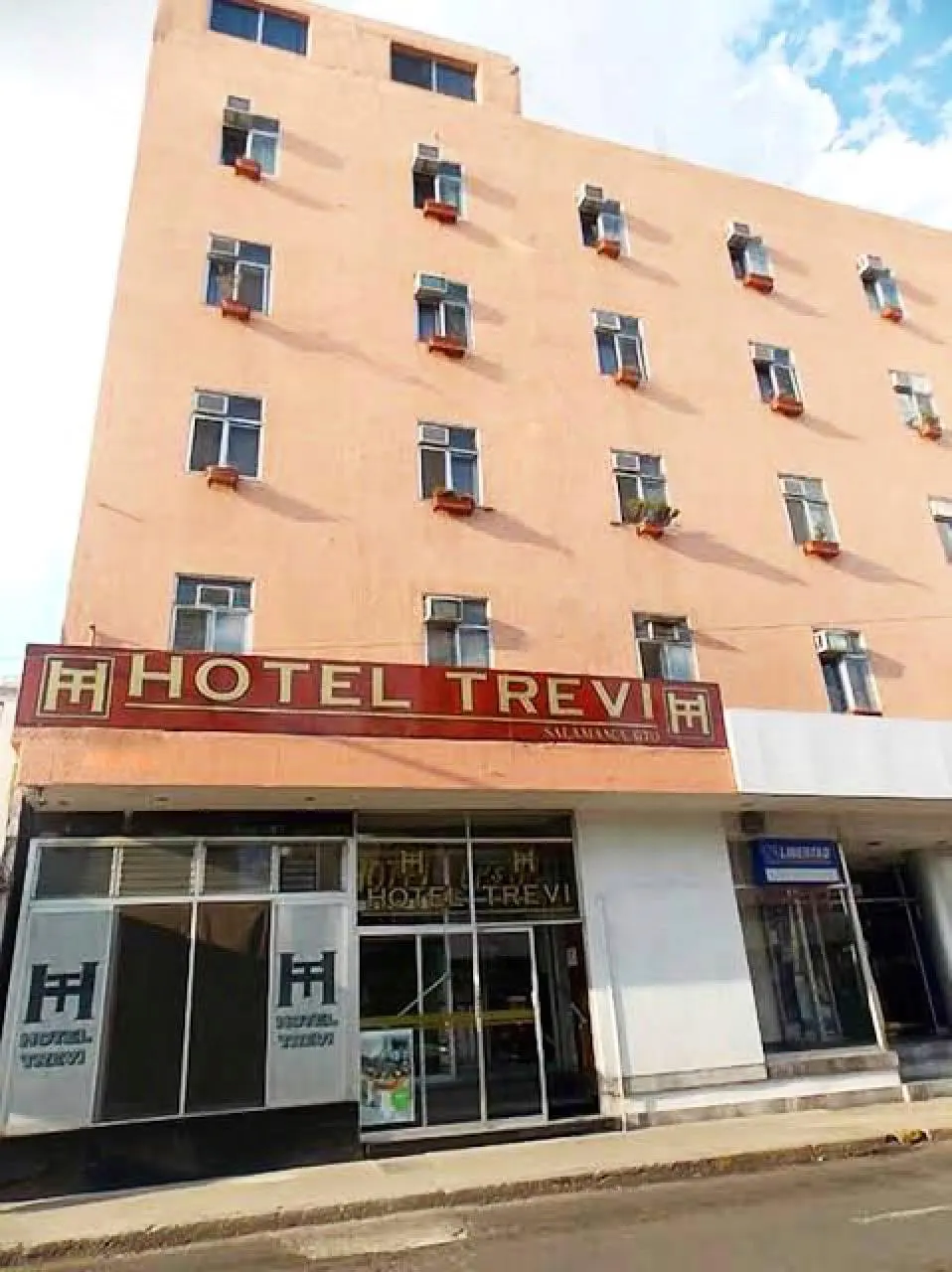 Hotel Trevi