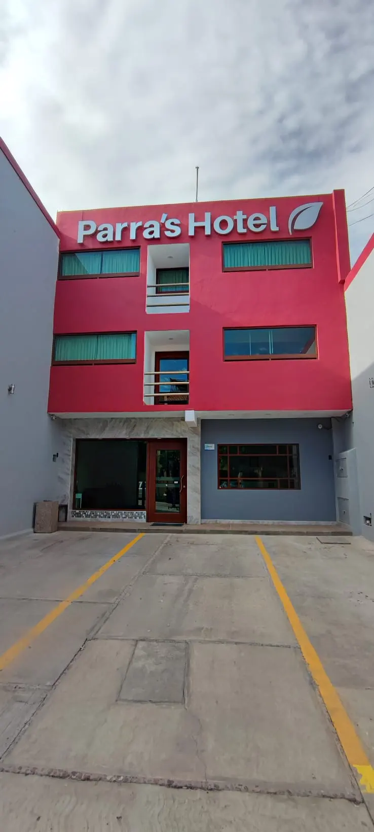 Parra's Hotel
