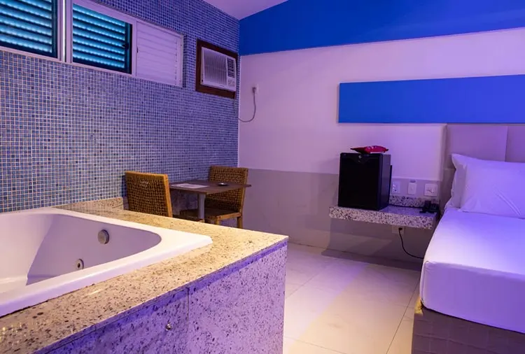 Auto Hotel Mediterraneo — foto 4 de 8