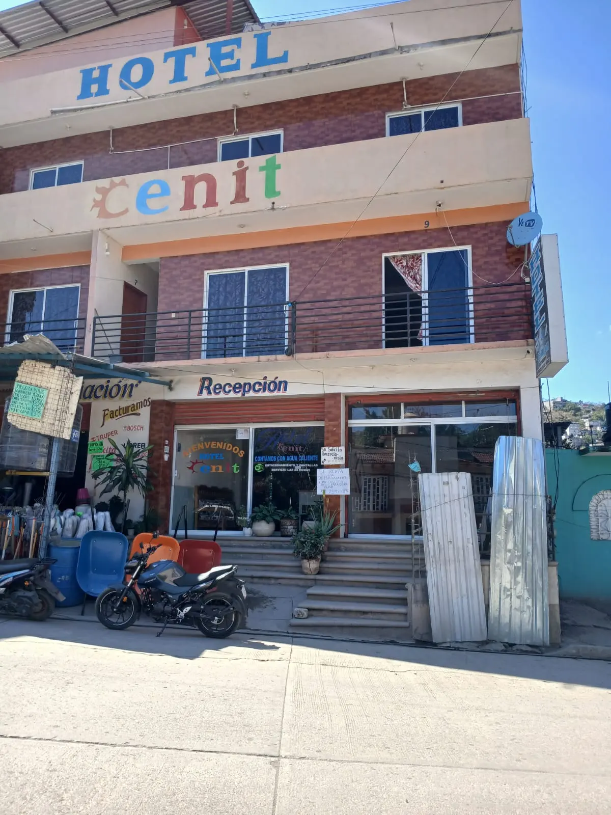 HOTEL CENIT — foto 1 de 3