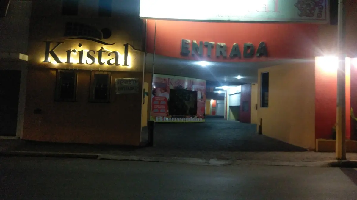 Auto Hotel Kristal