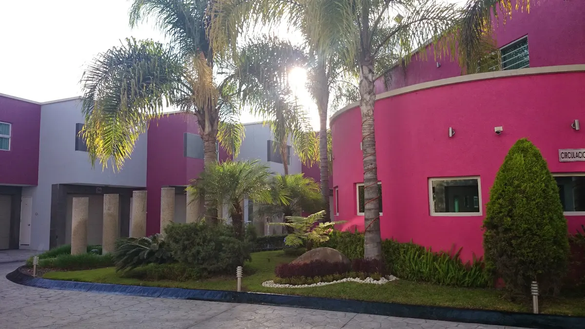 Motel Gaudi Suites & Villas