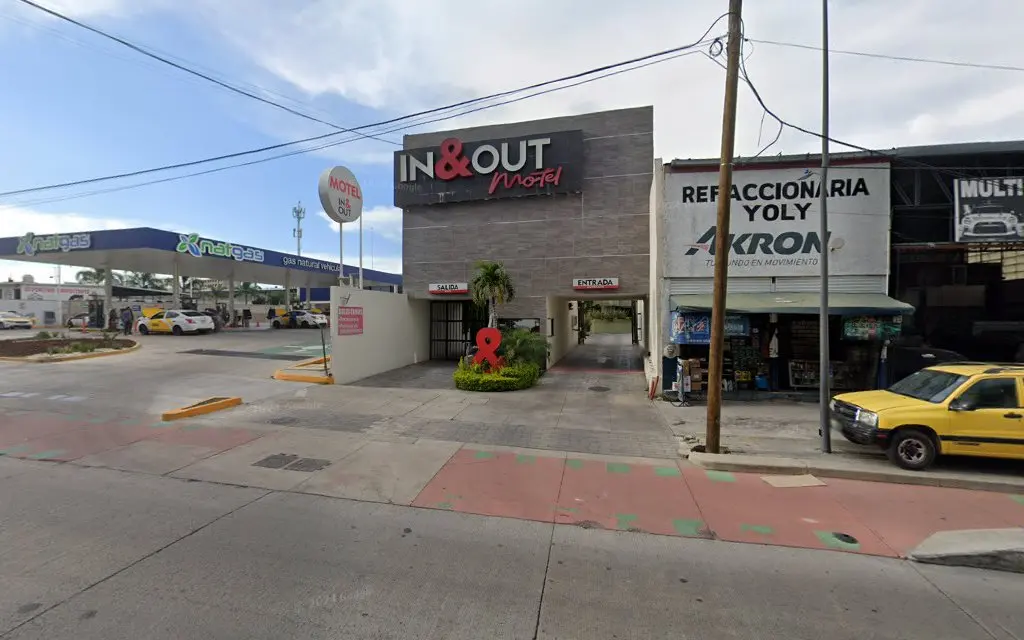 IN&OUT Motel — foto 4 de 5
