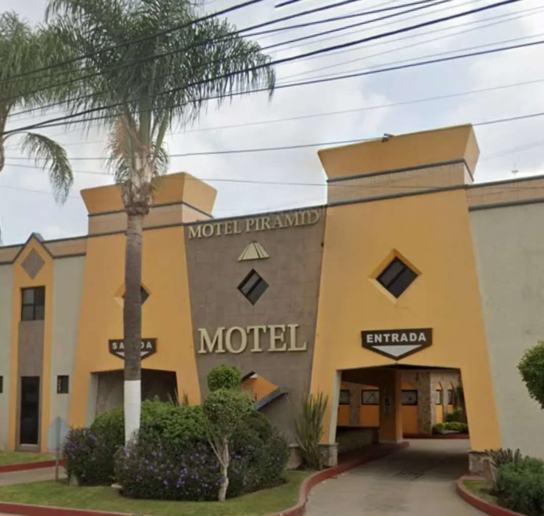 Piramid Motel