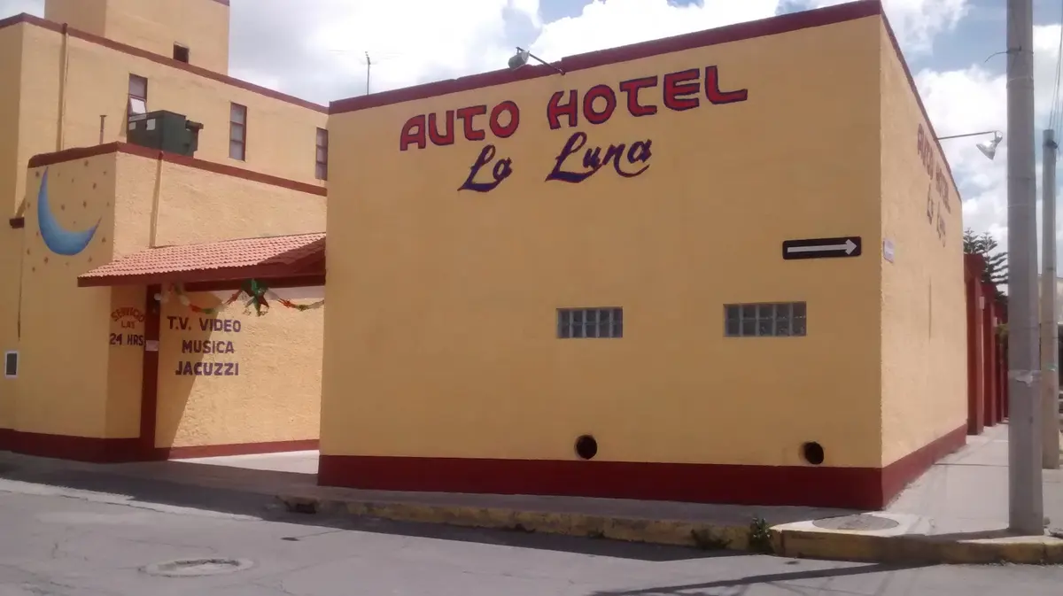 Auto Hotel La Luna