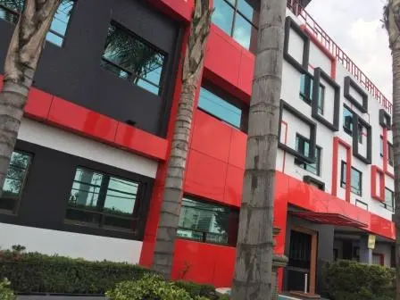Hotel y motel plaza las fuentes