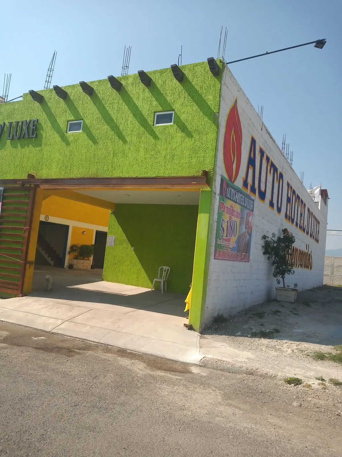 Auto Hotel D´Luxe