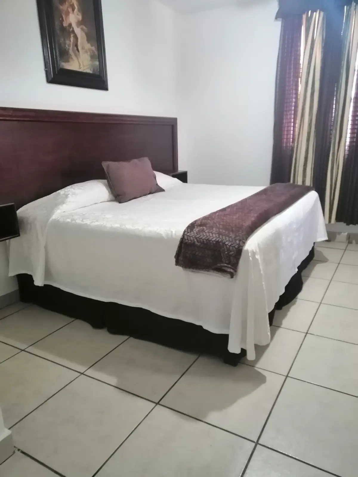 HOTEL LOS REYES