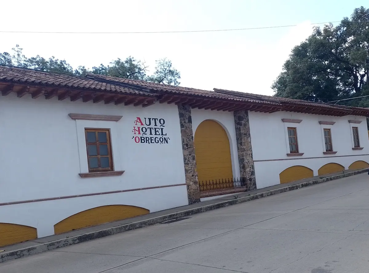 Auto Hotel Obregon — foto 5 de 8