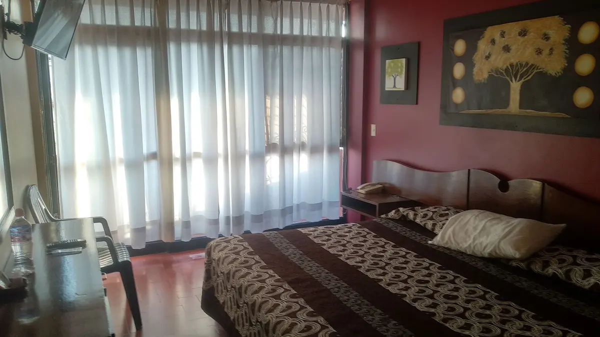 HOTEL SAN CARLOS DE ZACAPU — foto 2 de 3