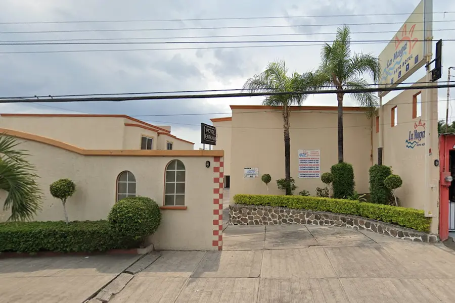 Auto Hotel La Muga