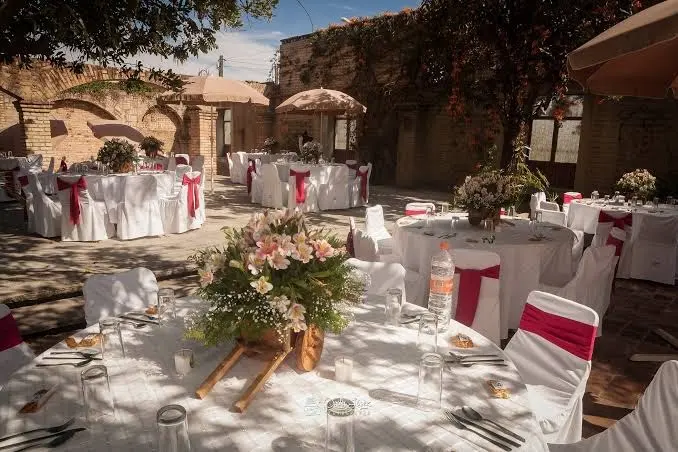 Hotel Aztlán