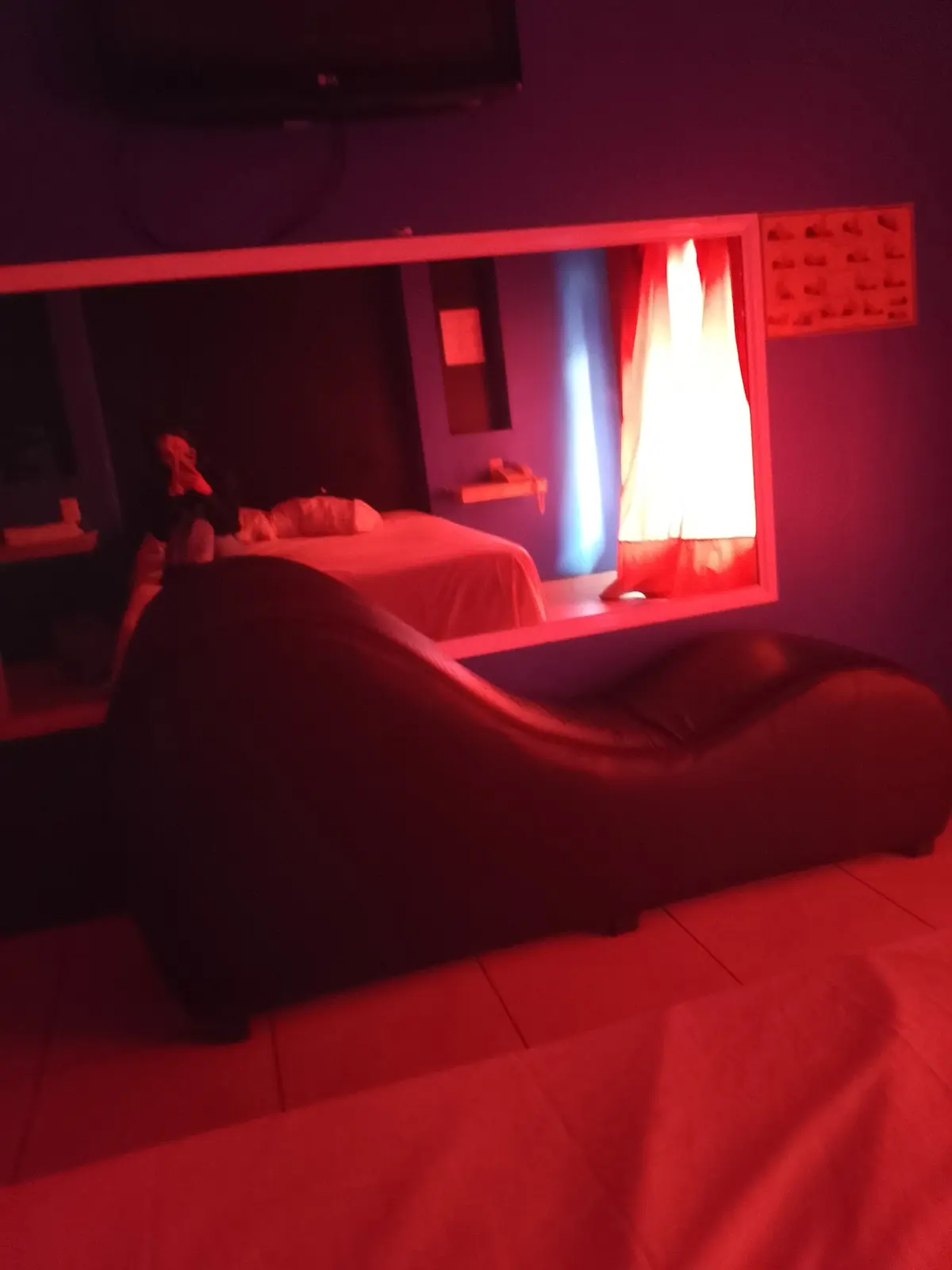 Auto hotel olimpo — foto 2 de 2