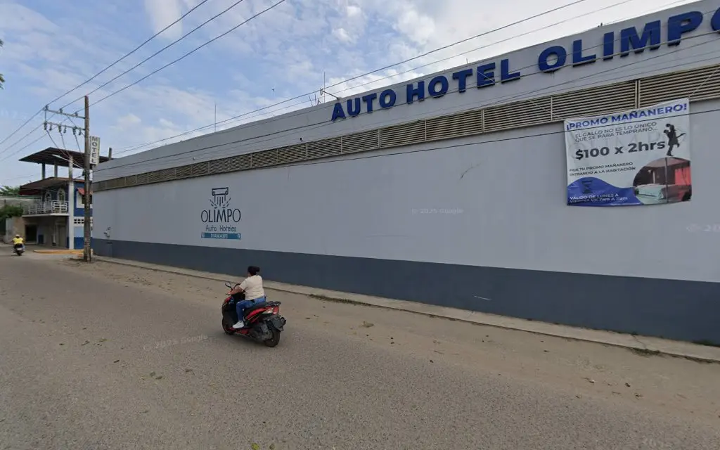 Auto hotel olimpo