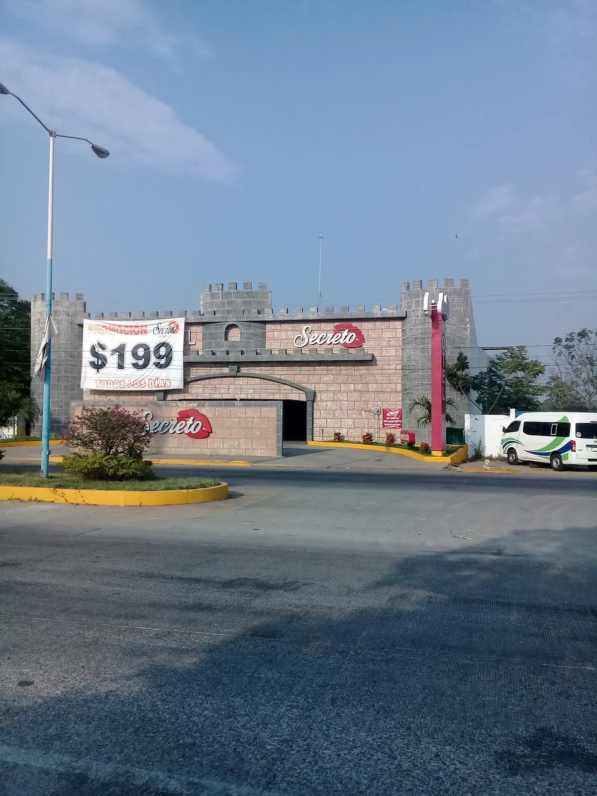 Auto Hotel Secreto