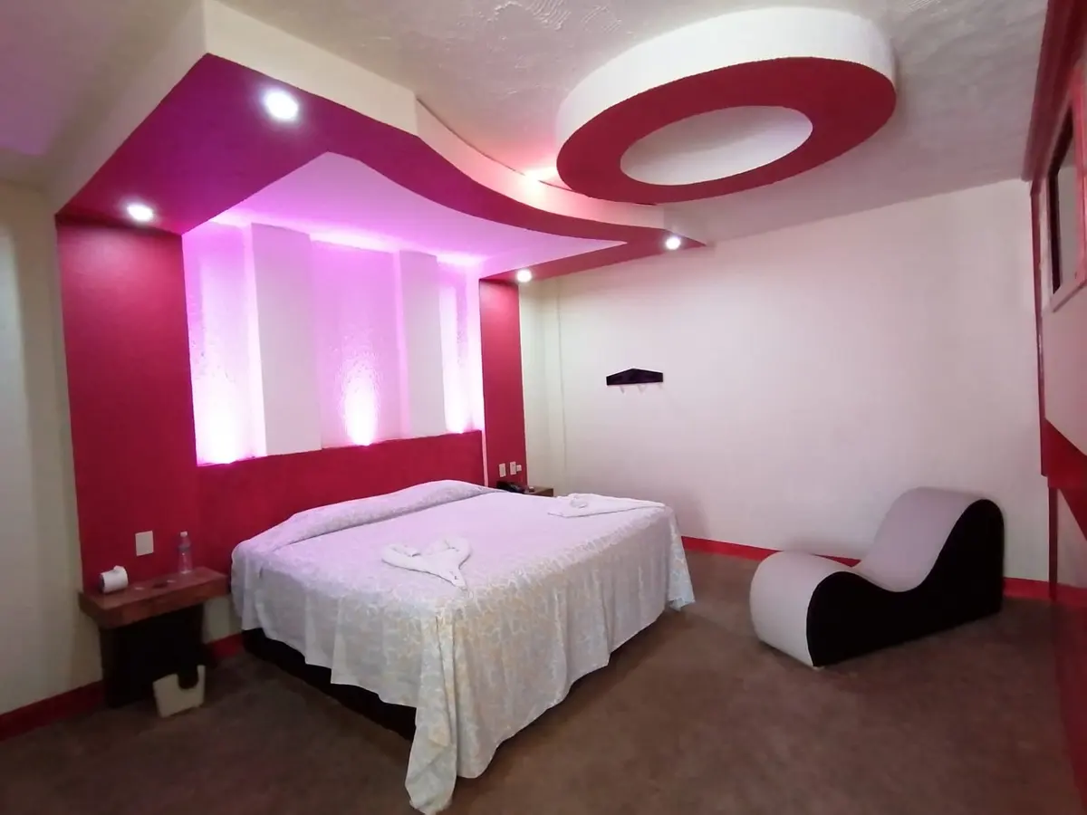 MOTEL PARÍS — foto 2 de 5