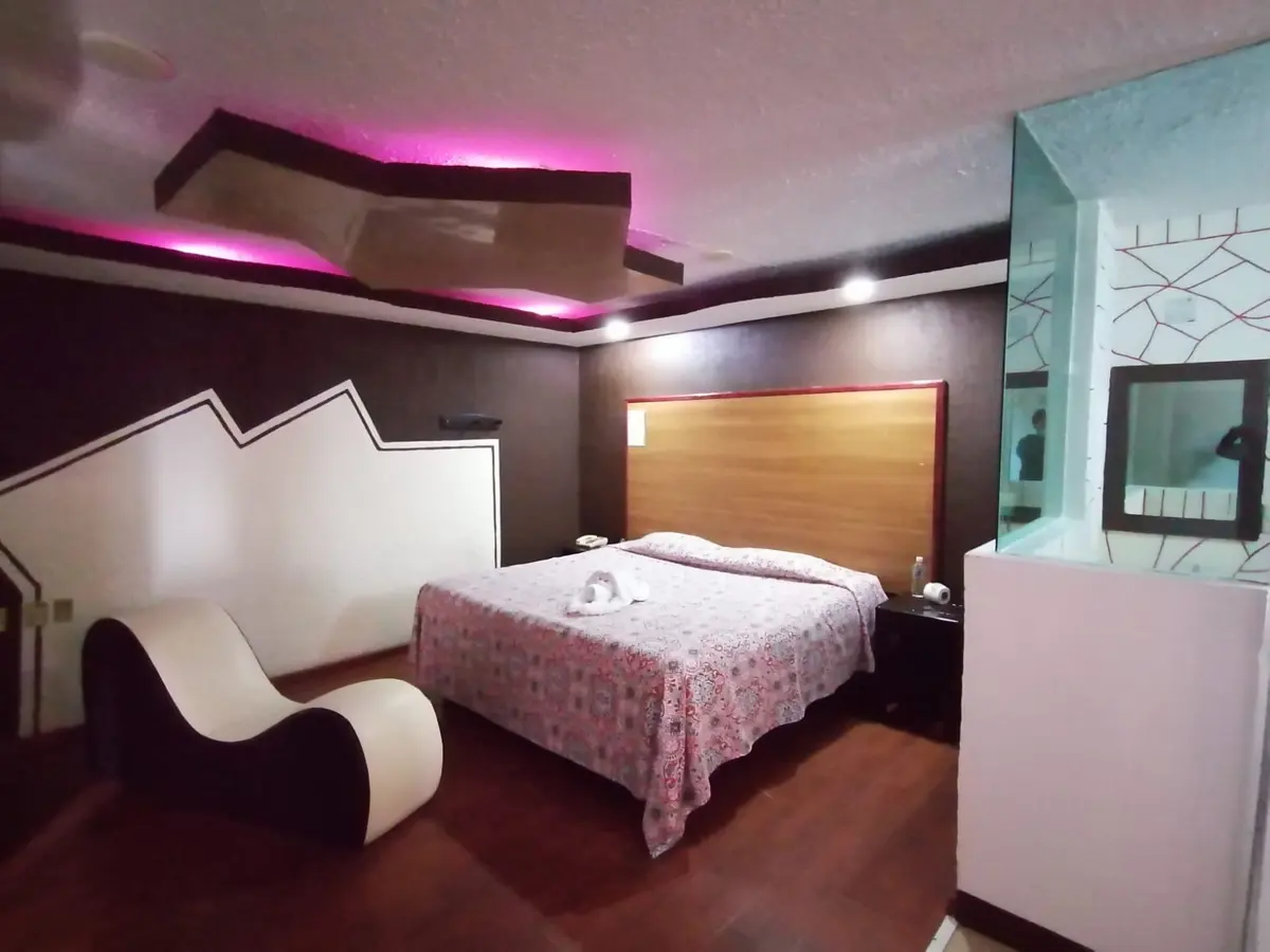 MOTEL PARÍS