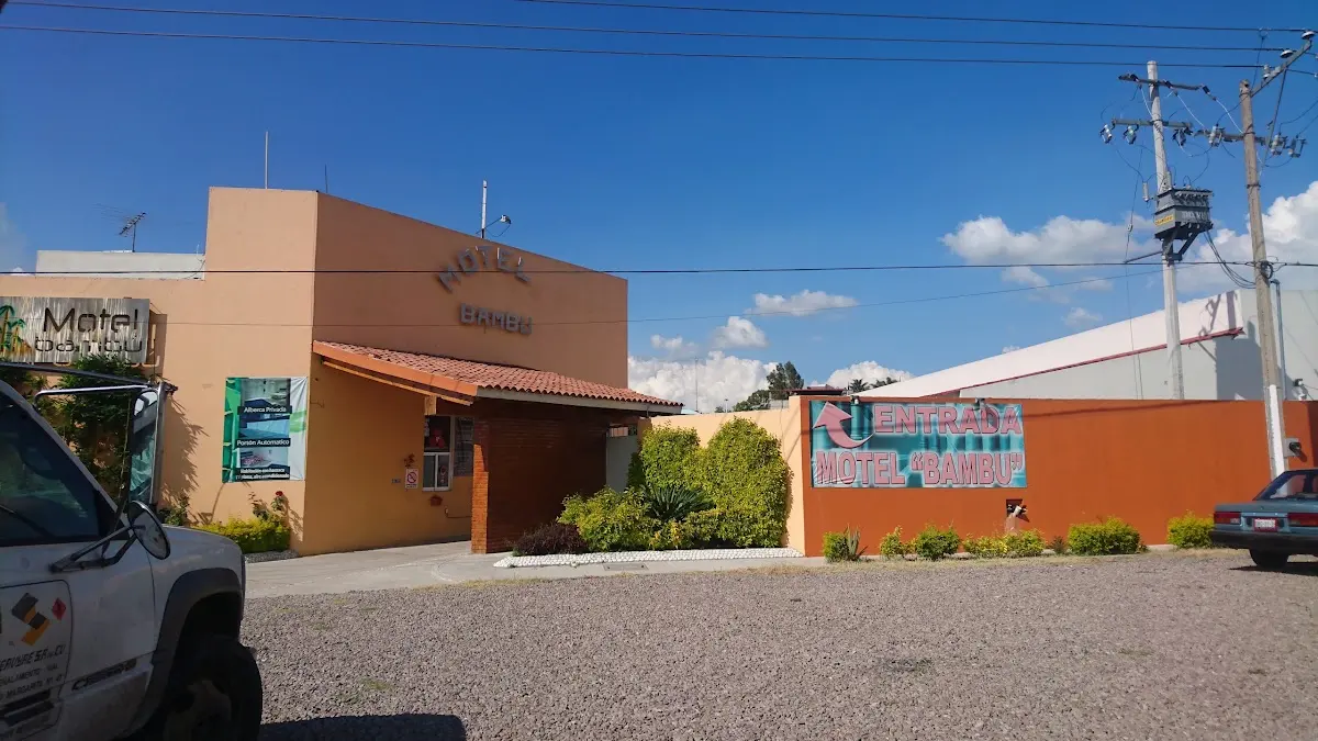 Motel Bambú — foto 2 de 2