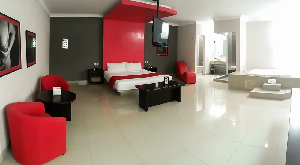RDQ MOTEL Real De Querétaro — foto 2 de 4