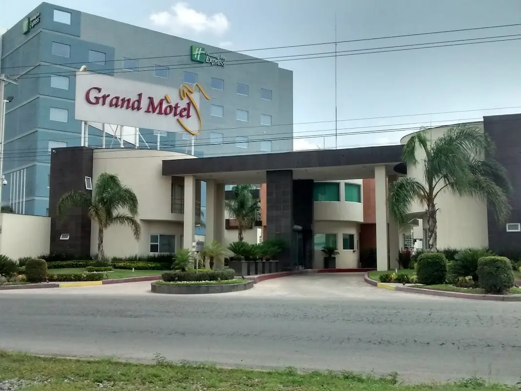 Grand Motel