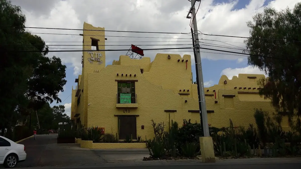 V.I.P. MOTEL