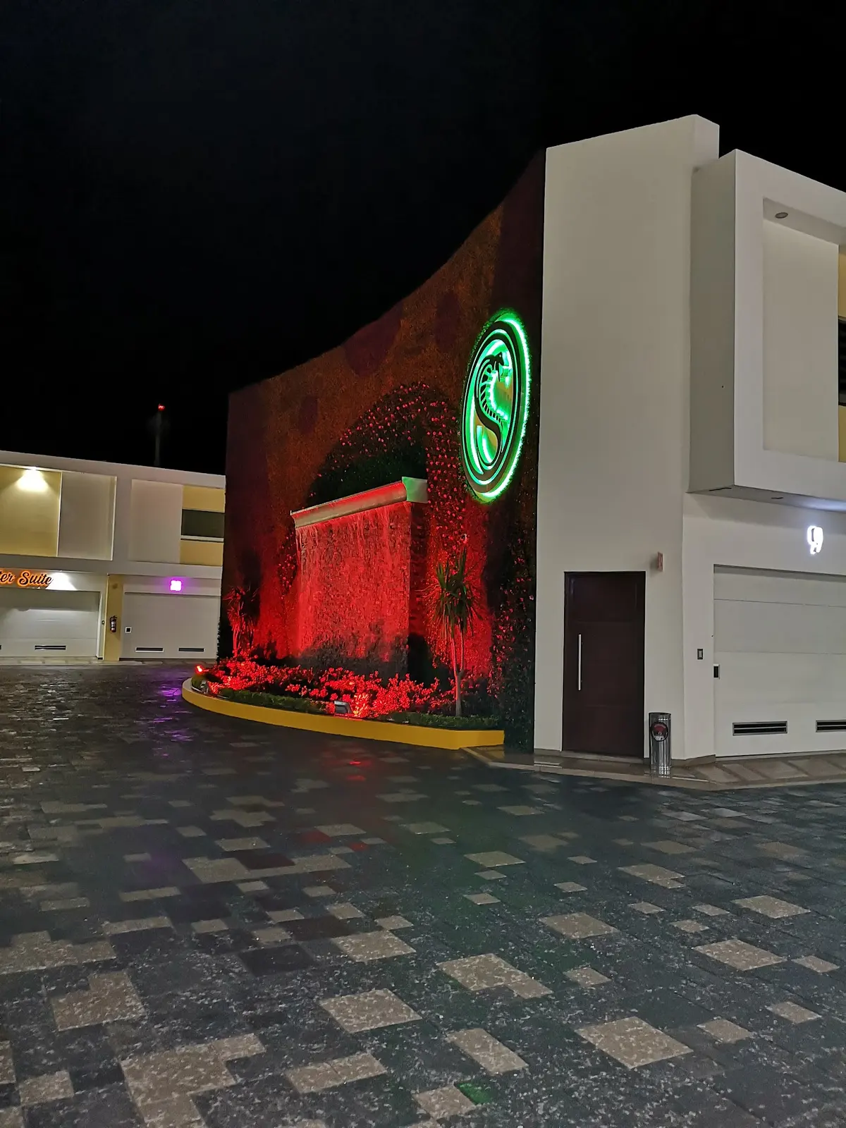 Sensations Deluxe Motel — foto 6 de 8
