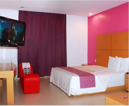 Royal - Auto - Hotel