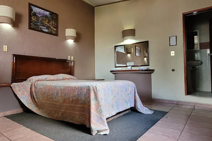 Auto Hotel Paradise